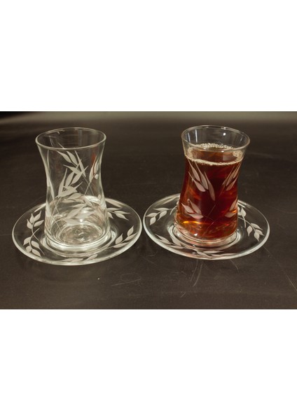 Kesme Yaprak Desenli Heybeli Çay Takımı