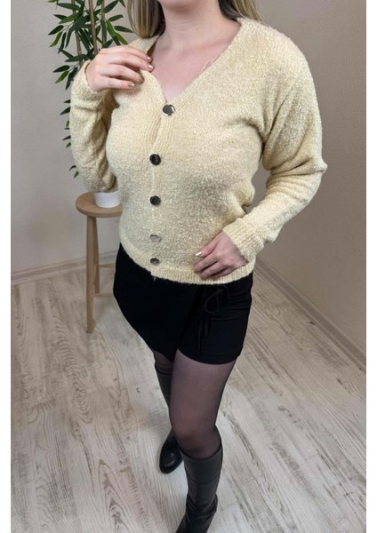 Kadın Bej Düğmeli Yün Triko Hırka fiyatları