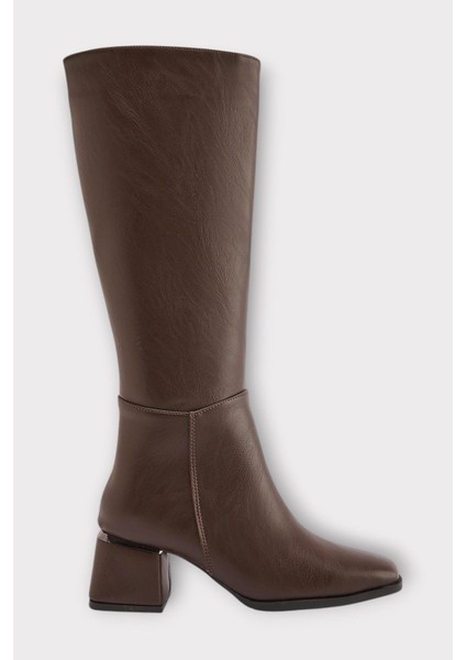 Sivri Burun Fermuarlı Kısa Topuk Kadın Çizme Kahverengi