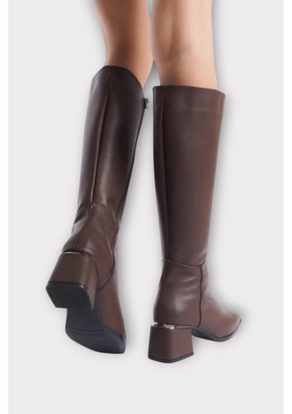 Sivri Burun Fermuarlı Kısa Topuk Kadın Çizme Kahverengi fiyatları