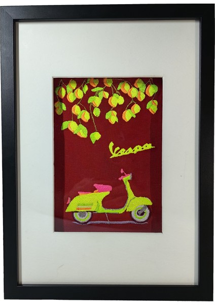 Vespa Kırmızı - Uv LED Li Neon Nakış Işlemeli 21X30 cm