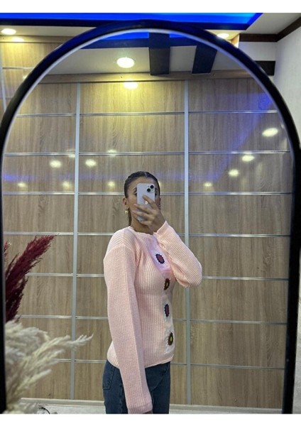 Kız Çocuk Renkli Nakış Detaylı Pembe-Ekru Oversize Triko Kazak modelleri