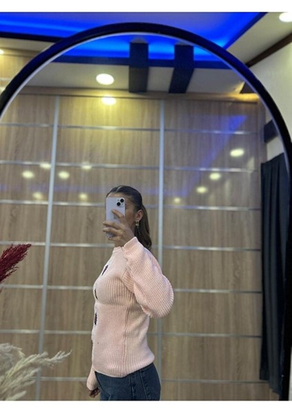 Kız Çocuk Renkli Nakış Detaylı Pembe-Ekru Oversize Triko Kazak fırsatları