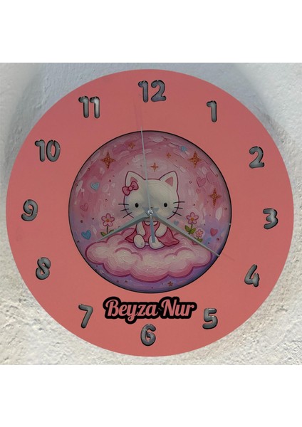 Kişiye Özel Isimli Fiyonklu Kedi Çocuk Odası Duvar Saati | Epoksi Resimli & Rakamlı | 35 cm