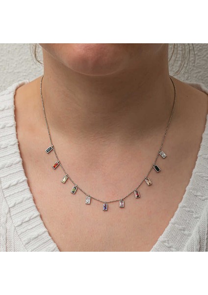 Gümüş Renkli Taşlı Şans Kadın Kolye fırsatları