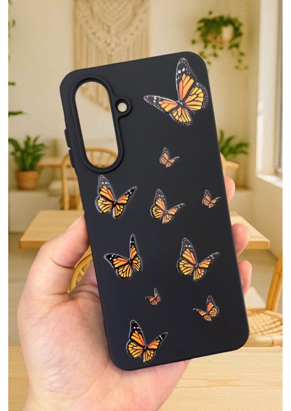 Samsung Galaxy A56 - Turuncu Kelebek Desenli Silikon Darbe Emici Klasik Korumalı Rubber Kılıf