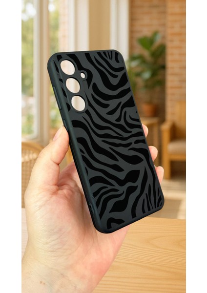 Samsung Galaxy S25 Uyumlu Zebra Desenli Silikon Darbe Emici Klasik Korumalı Rubber Kılıf modelleri