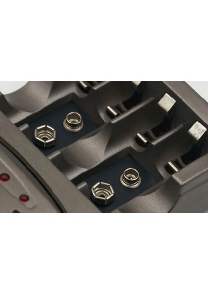 Promo Paket Varta 4 Adet Şarjlı 2100MAH Aa Kalem Pil +Sertec STC-9V Aa-Aaa Otomatik-Hızlı Pil Şarj Cihazı