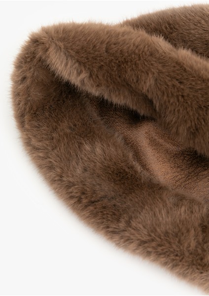 Peluş Bucket Şapka - Melis Ağazat x Koton modelleri