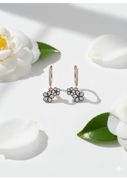 925 Ayar Papatya Silver Elmas Taşlı Çiçek Küpe.elmas Montürlü Çiçek Küpe.rose.gold.rodaj