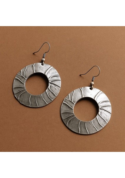 Rölyef Daire Şekilli Kadın Küpe Çift Adet Gümüş Kaplama El Yapımı Küpe modelleri