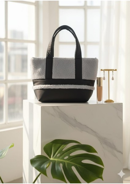 Peluş Kadın Omuz Çantası 26X40 cm