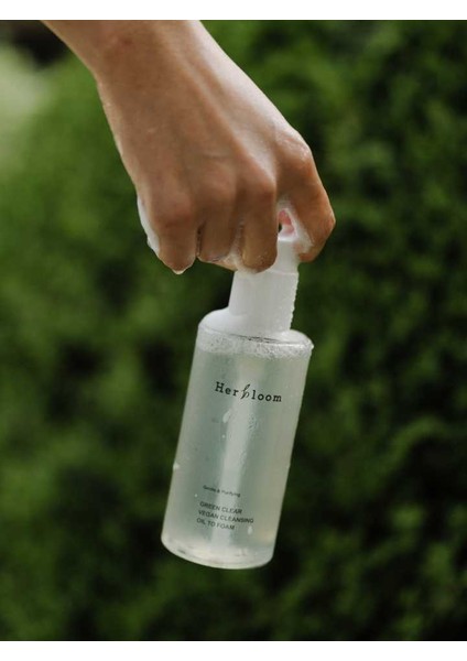 Green Clear Vegan Cleansing Oil To Foam