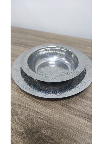 Otantik Desenli Krom Çelik Çorba Kasesi ve Altlığı fırsatları