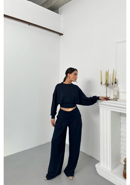 Kadın Dikiş Detaylı Crop Sweat Bol Paça Eşofman Altı Modal Kumaş Ikili Takım NBNP017 modelleri