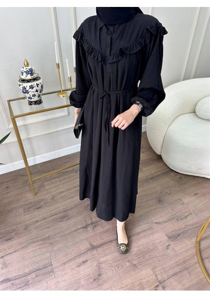 2508 Yarım Pat Fırfır Detaylı Bağıcıklı Bürümcük Elbise