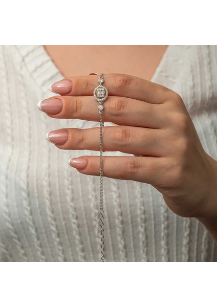 Gümüş Oval Baget Taşlı Kadın Bileklik fiyatları