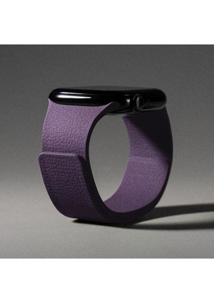 Apple Watch Series 11/10(42MM)/9/8/7/SE3/SE2/SE Uyumlu 38/40/41MM Deri Görünümlü Yumuşak Dokulu Manyetik Mıknatıslı Kordon