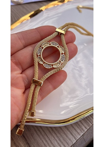 Modern ve Zarif: Altın Kaplama Çeyrek Altın Koymalı Boyunluk Kolye