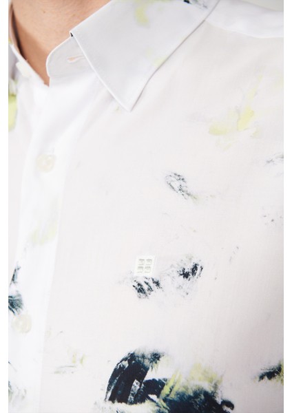 Erkek Beyaz%100 Viskon Alttan Britli Yaka Baskılı Viskon Regular Fit Gömlek A41Y2180