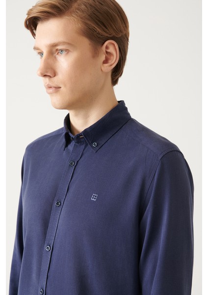Erkek Lacivert Düğmeli Yaka Keten Karışımlı Slim Fit Gömlek B002001