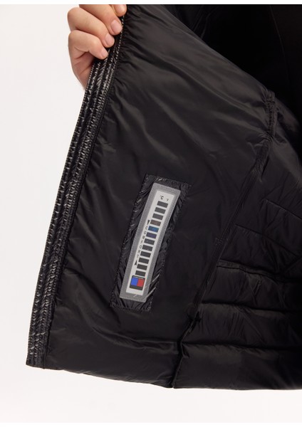 Erkek Siyah Kaz Tüyü Su İtici Rüzgar Geçirmez Kumaşlı Dik Yaka Şişme Comfort Fit Mont B006015