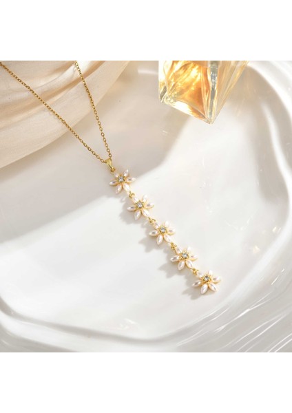 Yeni Kıdemli Işık Duygusu Lüks Titanyum Çelik Kolye Kadın Niş Tasarım Baharatlı Kız Inci Köprücük Kemiği Zinciri Moda Yüz Aksesuarları ile (Yurt Dışından)