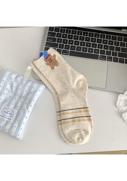 3D Kulaklı Ayıcık Orta Boy Pamuklu Çorap (Yurt Dışından) fırsatları