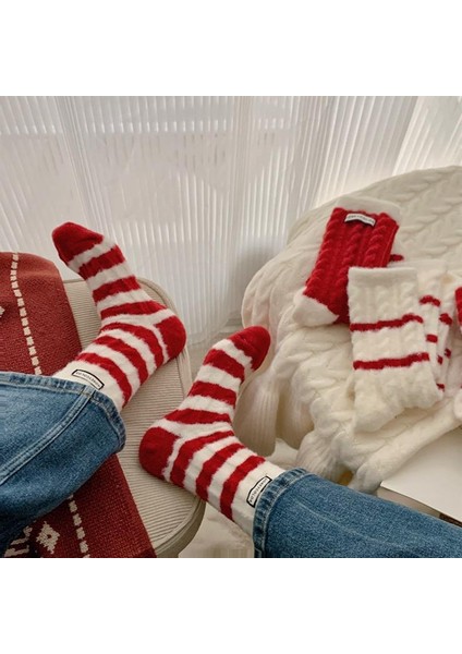 Isıtmalı Kadife Kırmızı Çorap (Yurt Dışından) fiyatları