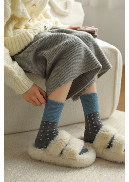 Yığın Yığın Kışlık Çorap (Yurt Dışından) indirimleri