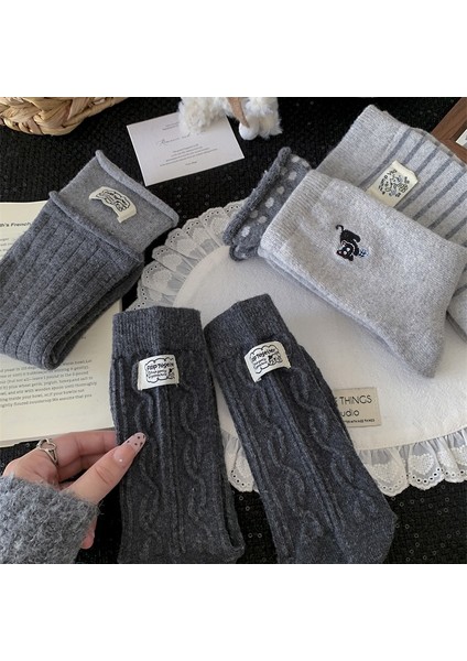Kore Tarzı Puantiyeli Çorap, Kadın Için Yuvarlak Çorap (Yurt Dışından) fırsatları