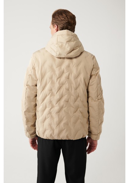 Erkek Bej Yapıştırma Desenli Su İtici Kumaşlı Kapüşonlu Şişme Mont A32Y6041