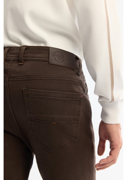 Erkek Kahverengi Eskitme Yıkamalı Esnek Berlin Slim Fit Jean Pantolon A42Y3532 modelleri