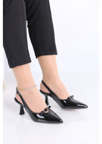 Sivri Burun Siyah Rugan Topuklu Ayakkabı – Zarif Fiyonk Detaylı modelleri