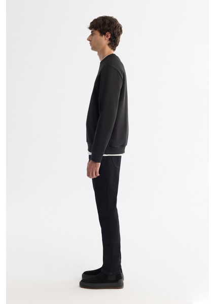 Erkek Siyah Bisiklet Yaka Pamuklu Şardonlu Baskılı Regular Fit Sweatshirt B001033