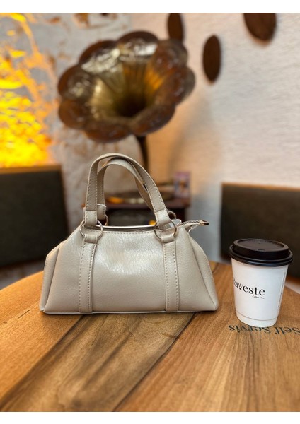 Çapraz Omuz Askılı Soft Suni Deri Halka Detaylı Kadın El ve Omuz Çantası