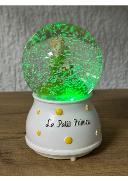 Küçük Prens Işıklı Müzikli Kar Püskürtmeli Orta Boy Pilli Kar Küresi modelleri