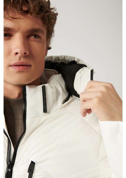 Erkek Beyaz Su İtici Kumaşlı Çıkma Kapüşonlu Şişme Mont A32Y6014