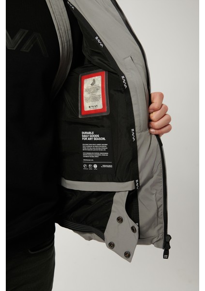 Erkek Gri Su İtici Kumaşlı Çıkma Kapüşonlu Şişme Mont A32Y6014