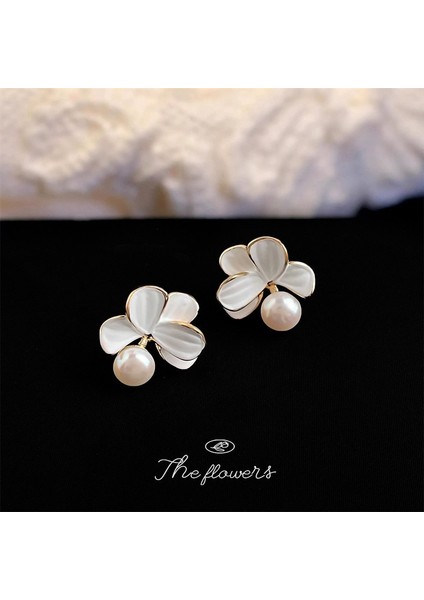 Tatlı Su Incisi Temiz ve Şirin Orman Tarzı Beyaz Çiçek Küpe (Yurt Dışından) fiyatları