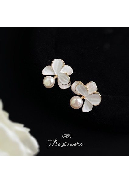 Tatlı Su Incisi Temiz ve Şirin Orman Tarzı Beyaz Çiçek Küpe (Yurt Dışından) modelleri