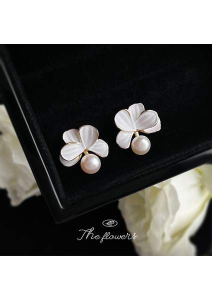 Tatlı Su Incisi Temiz ve Şirin Orman Tarzı Beyaz Çiçek Küpe (Yurt Dışından) fırsatları