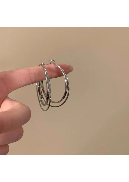 Kadın Hafif Lüks Şık Büyük Halka Küpe (Yurt Dışından)