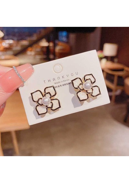 Niche, Li Tasarım Küpeler (Yurt Dışından) fırsatları