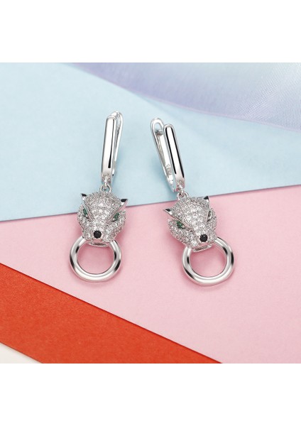 Şık Vahşi Kaplan Kafalı Bakır Küpe Kadın (Yurt Dışından)