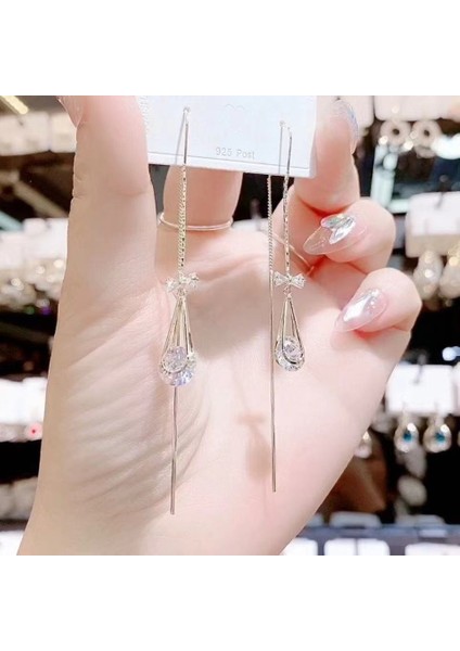 Kore Tarzı Uzun Püsküllü Zirkon Küpe (Yurt Dışından)