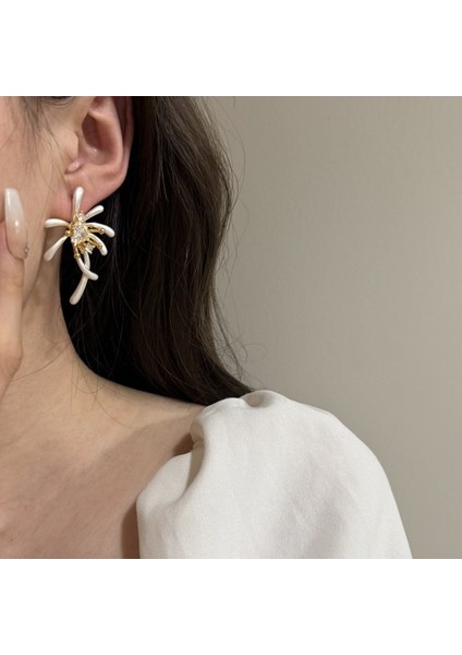 Yapay Elmaslı Kadın Küpesi (Yurt Dışından) modelleri