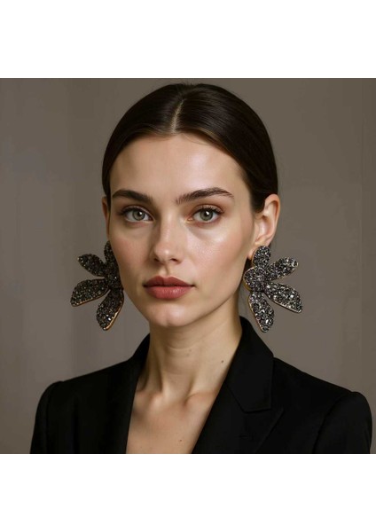 Za Çapraz Basit Moda Zarif Hafif Lüks Alaşım Tam Elmaslı Çiçekli Yarım Daire Küpe, Her Zevke Uygun Günlük Iş Seyahati Kadın Küpesi (Yurt Dışından) fiyatları