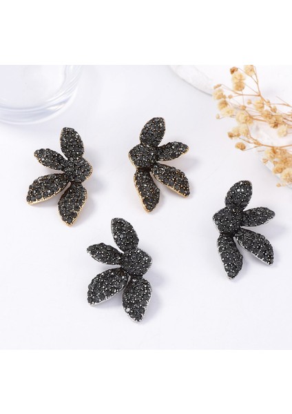 Za Çapraz Basit Moda Zarif Hafif Lüks Alaşım Tam Elmaslı Çiçekli Yarım Daire Küpe, Her Zevke Uygun Günlük Iş Seyahati Kadın Küpesi (Yurt Dışından) modelleri