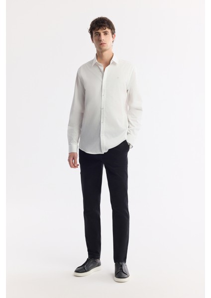 Erkek Beyaz Klasik Yaka %100 Pamuk Saten Kolay Ütülenen Slim Fit Gömlek B002006